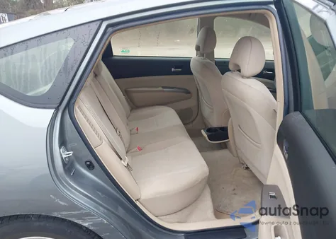 2005 Toyota Prius z USA, uszkodzony, nr VIN JTDKB20U253052415